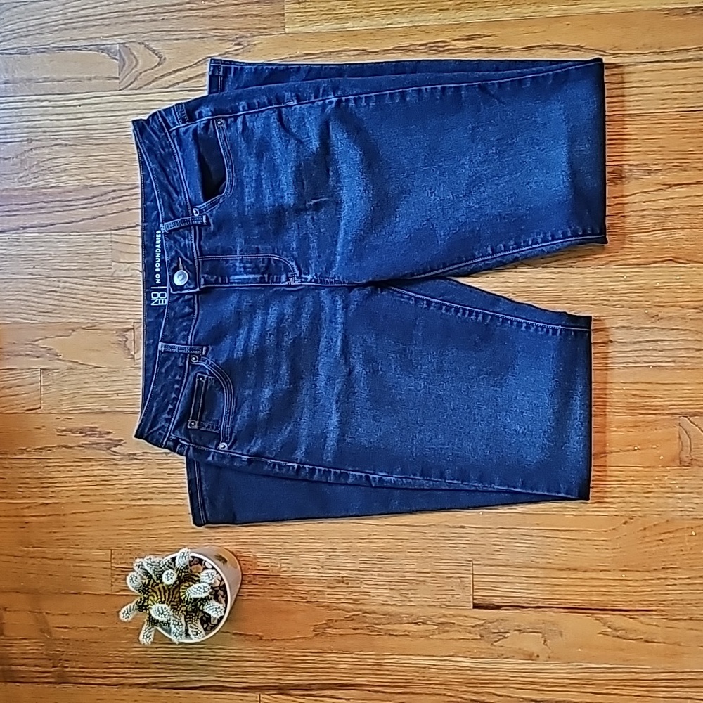 NO BO No Boundaries size 13 dark blue jeans...EUC!